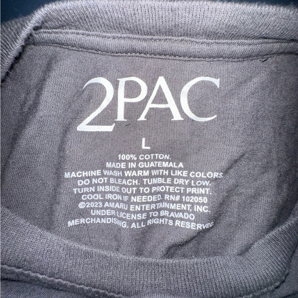 Women’s gray Tupac large short sleeve tee - Picture 3 of 5